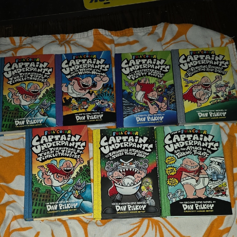 Captain Underpants Colorful Book Collection